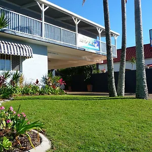 Motel Blue Pelican